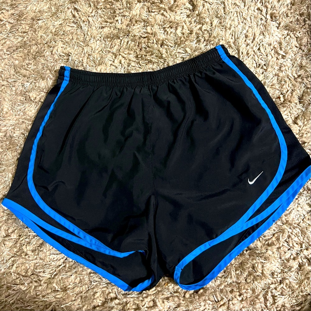 Nike Dri-Fit Short Size -S